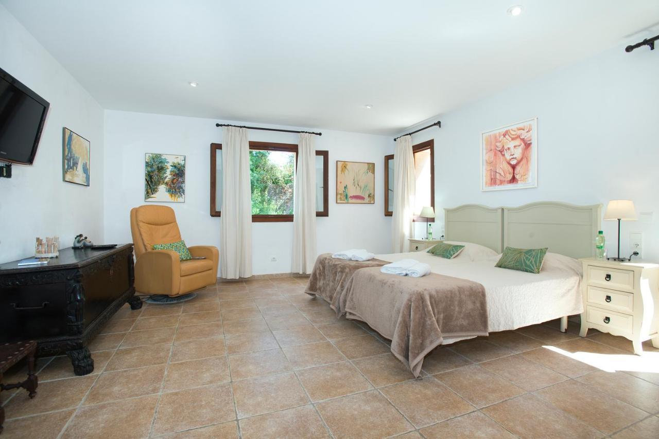 Owl Booking Villa Siquier - Luxury Retreat With Mountain Views 포엔샤 외부 사진