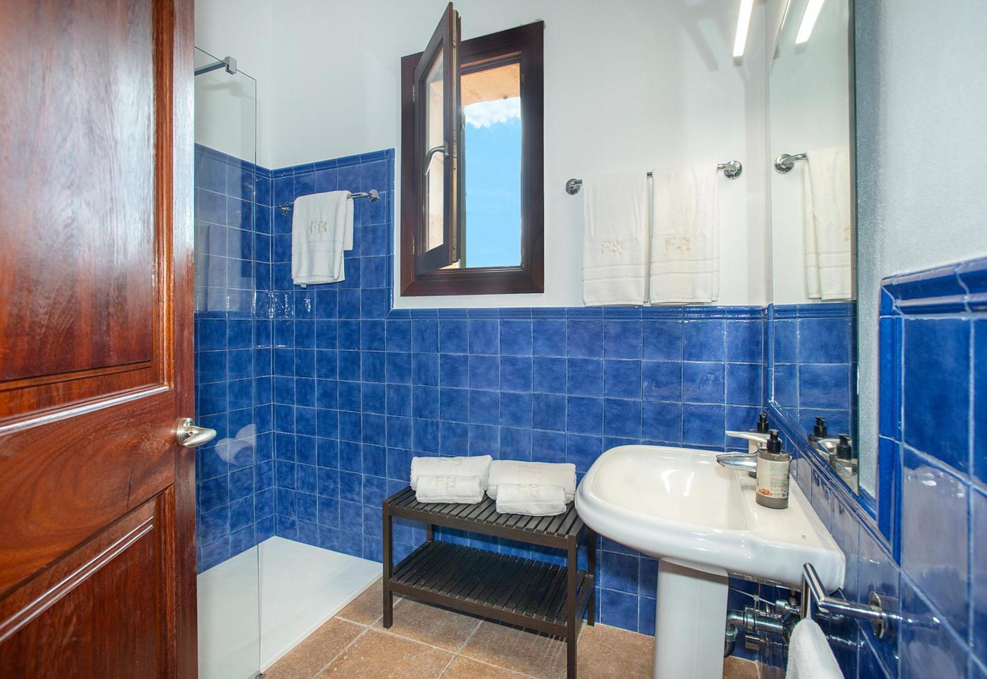 Owl Booking Villa Siquier - Luxury Retreat With Mountain Views 포엔샤 외부 사진